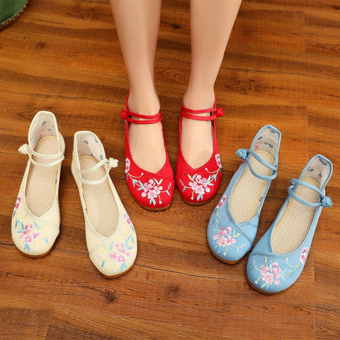 Women's Summer Antique Style Embroidery Retro Han Chinese Clothing Canvas Shoes