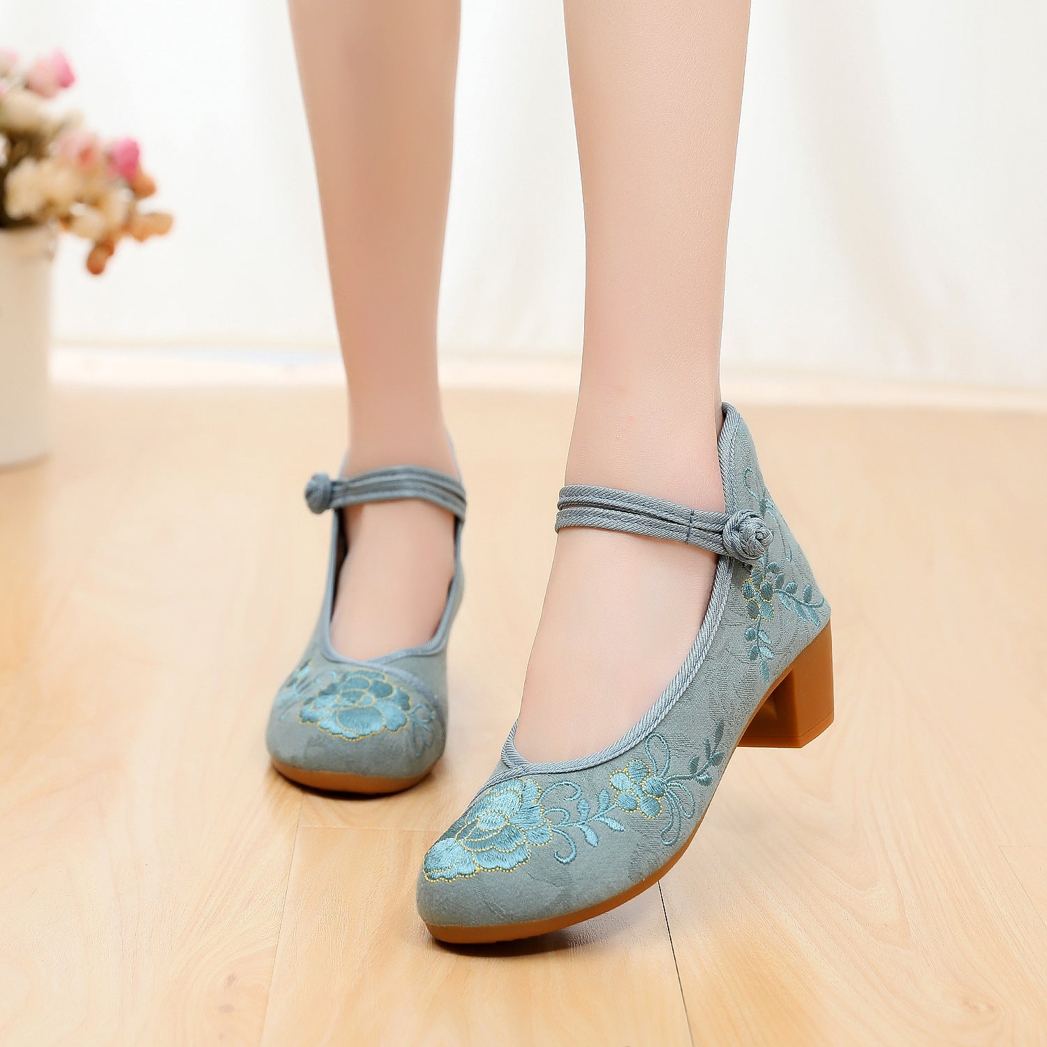 Embroidery Cloth Wedding Ethnic Style Tendon Canvas Shoes