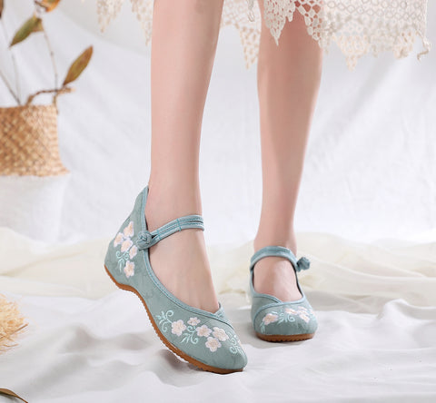 Han Chinese Clothing Versatile Embroidered Cotton And Linen Canvas Shoes