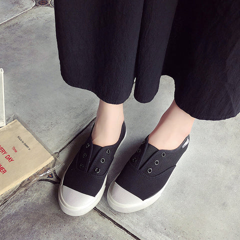 Cool Women's Korean Style Fashionable Slip-on Canvas Shoes