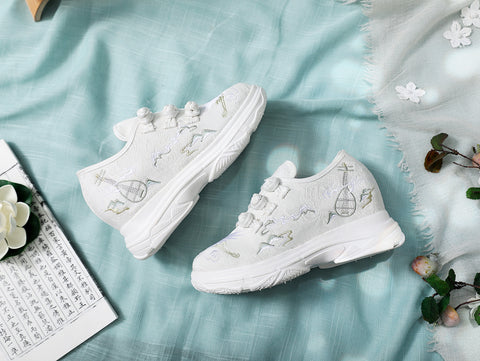 Embroidered Old Beijing Cloth Thick White Canvas Shoes