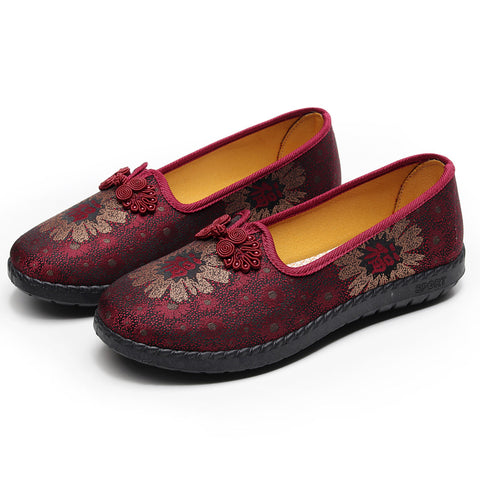 Women's Ethnic Chinese Knot Mom Retro Old Cloth Men's Shoes