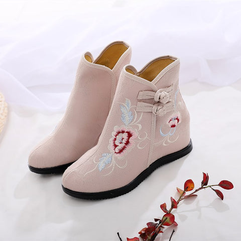 Women's Style Embroidered Height Increasing Insole Ancient Han Canvas Shoes