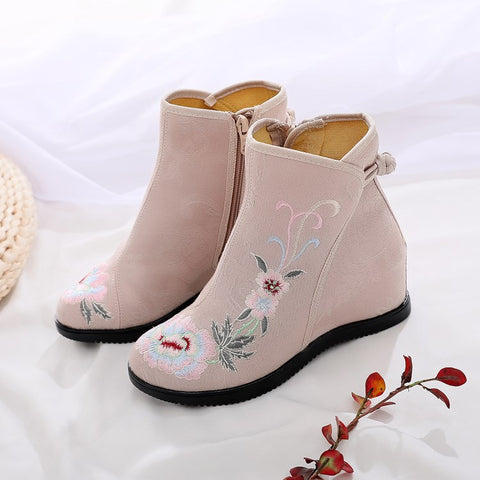 Women's Style Embroidered Height Increasing Insole Ancient Han Canvas Shoes