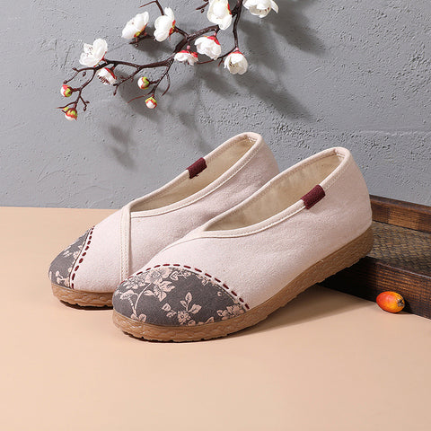 Women's Traditional Embroidered Round Toe Flat Canvas Shoes