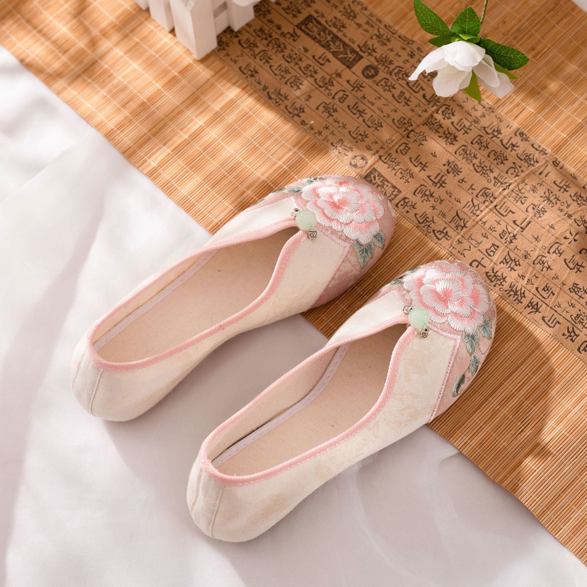 Women's Low Chinese Cheongsam Pumps Height Increasing Canvas Shoes
