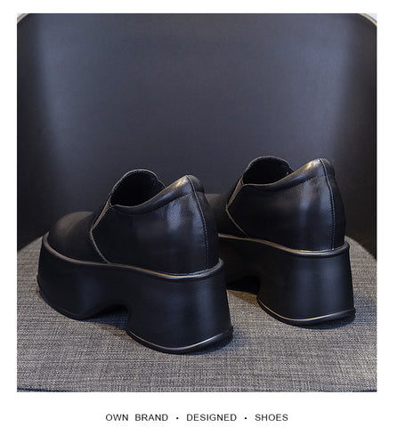 Damen-Slip-on-Lederschuhe mit versteckter Plateausohle im britischen Stil