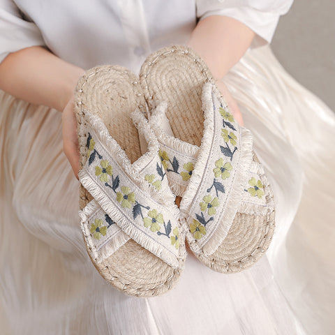 Different Embroidered Summer Cotton And Linen Sandals
