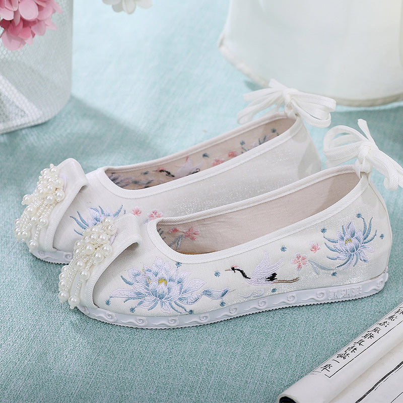 Chinese Clothing Bead Curtain Wedding Red Canvas Shoes