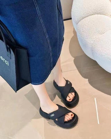 Women's Style Summer Thick Bottom Platform Cross Outdoor Slippers