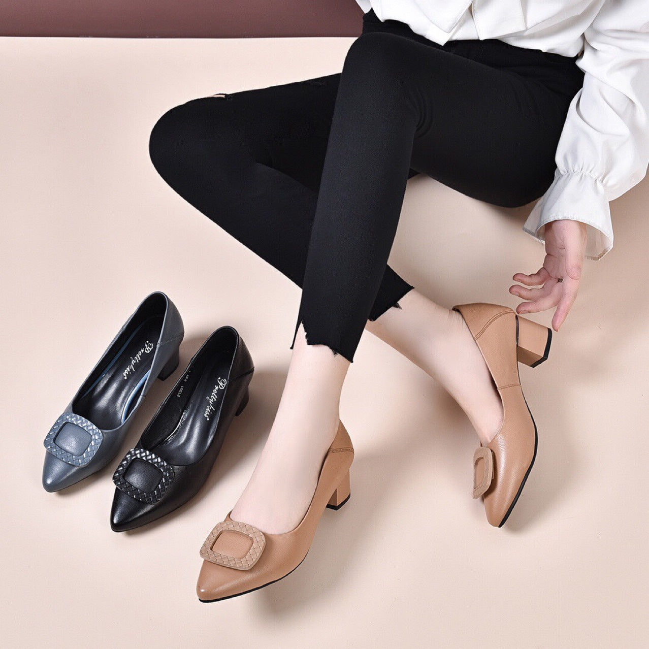 Women's Pointed Toe Shallow Mouth Mid Soft Bottom Heels