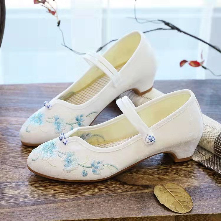 Women's Nan Ethnic Style Embroidered Height Increasing Insole Canvas Shoes