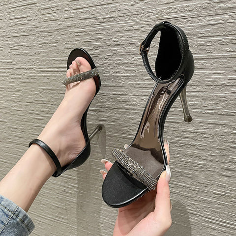 Thin Buckle Free Size Round Toe Heels