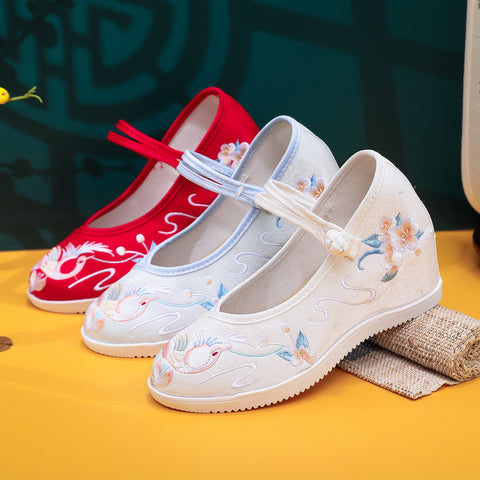 Women's Waving Height Increasing Insole Round Toe Old Beijing Canvas Shoes
