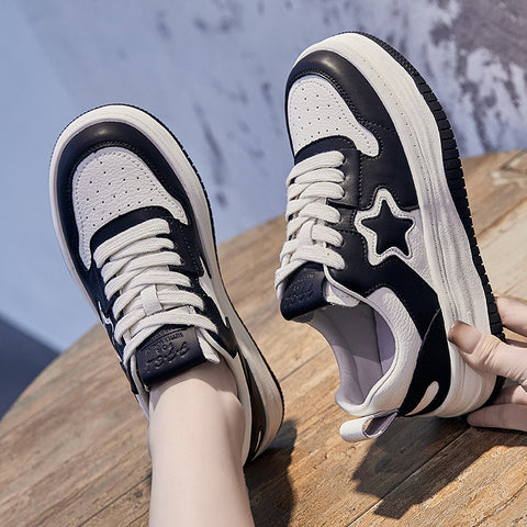 Sneakers spesse in tinta stile coreano versatile da donna